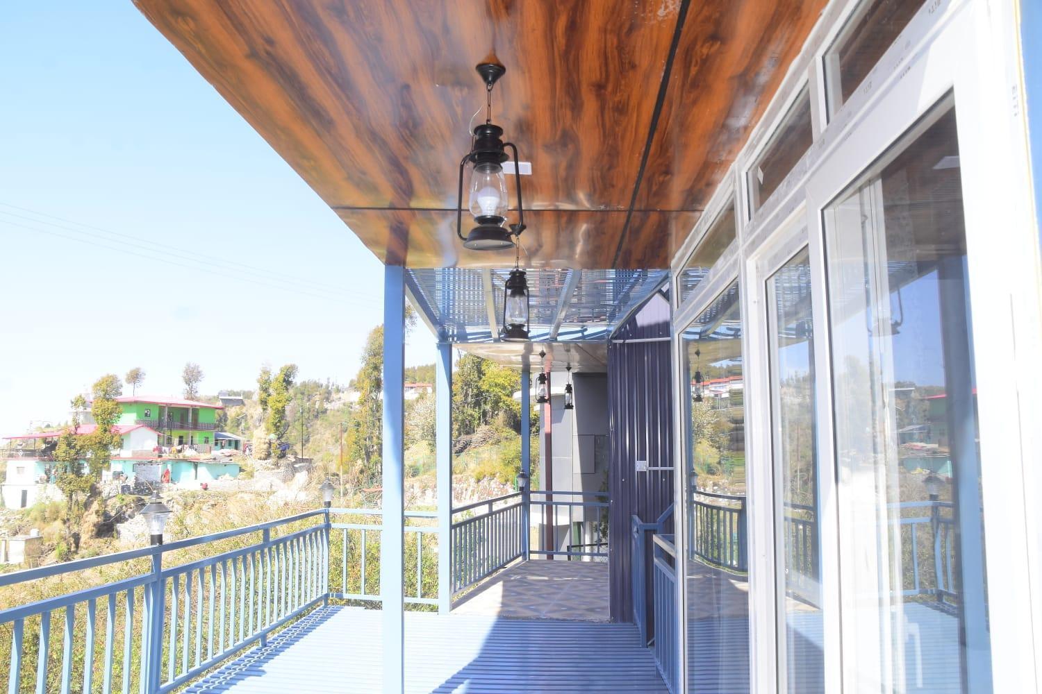 Silver Dew Resorts And Restaurant Dhanaulti Exterior photo