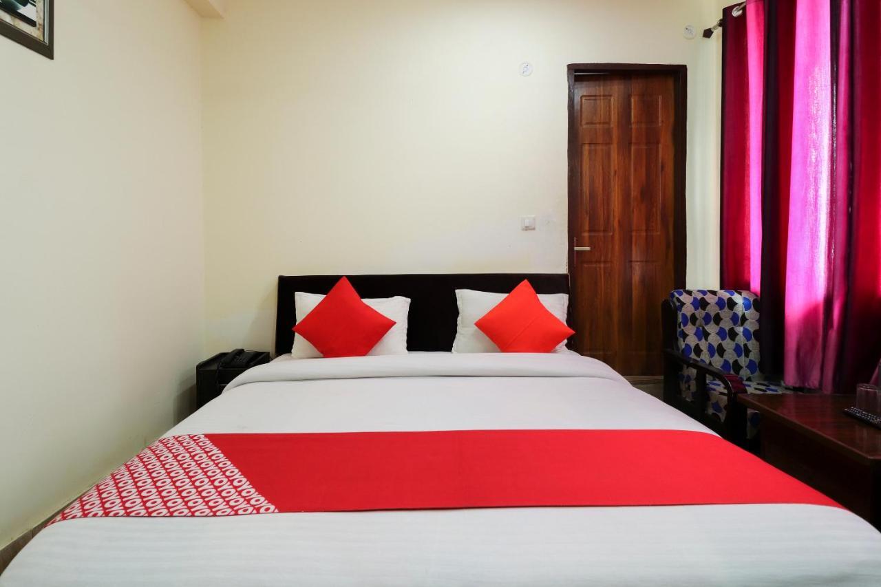 Silver Dew Resorts And Restaurant Dhanaulti Exterior photo